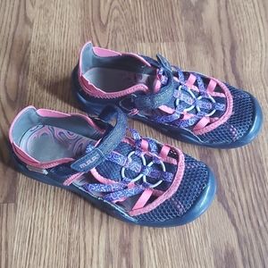 M.A.P water shoes Niagra size 1